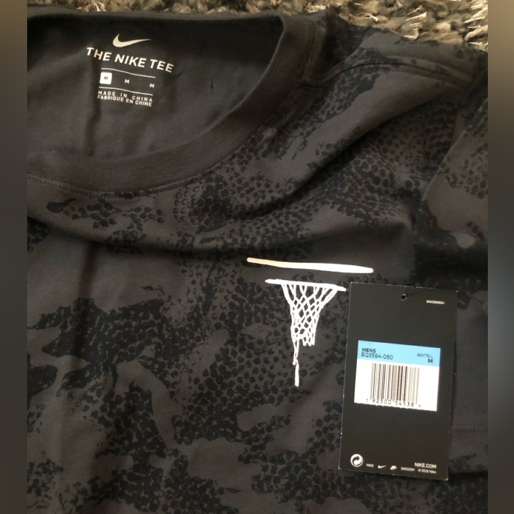 NIKE Men’s T-Shirt | M